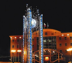 Монументальная композиция "Северное сияние", г. Салехард